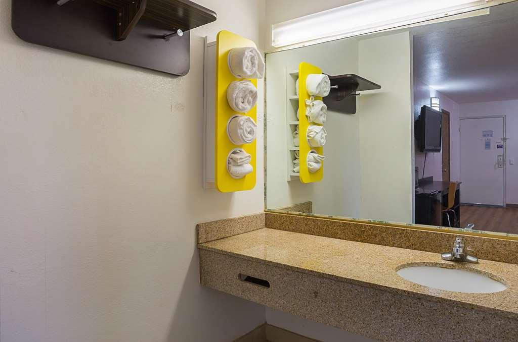 Motel 6-Brinkley, AR Oda fotoğraf