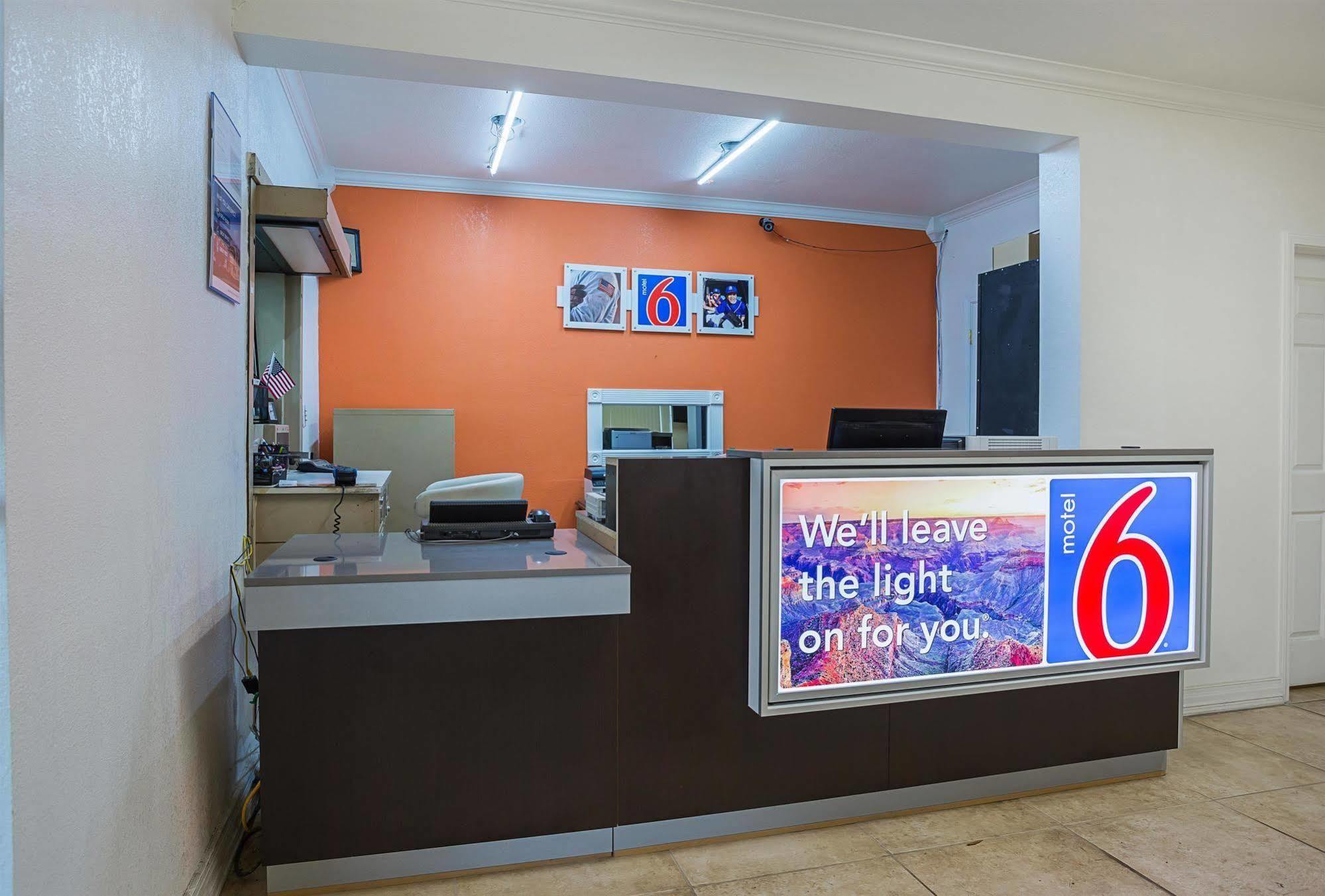 Motel 6-Brinkley, AR Dış mekan fotoğraf